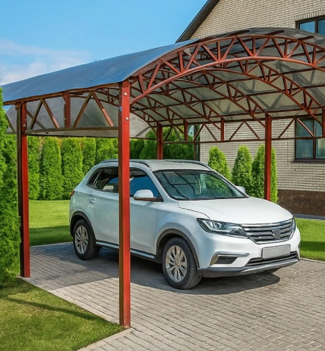 Готовый металлический навес из профильной трубы с автомобилем под ним