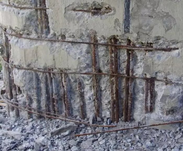 Сравнение сцепления катанки и арматуры в бетонном блоке