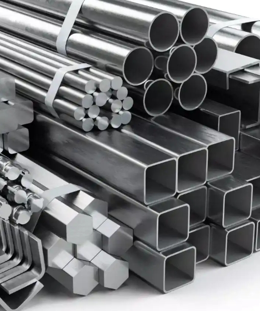 Различные виды металлопроката - арматура, трубы и уголки для изготовления полуфабрикатов