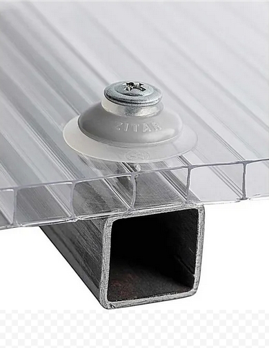 Крепление сотового поликарбоната термошайбами к каркасу из профильной трубы